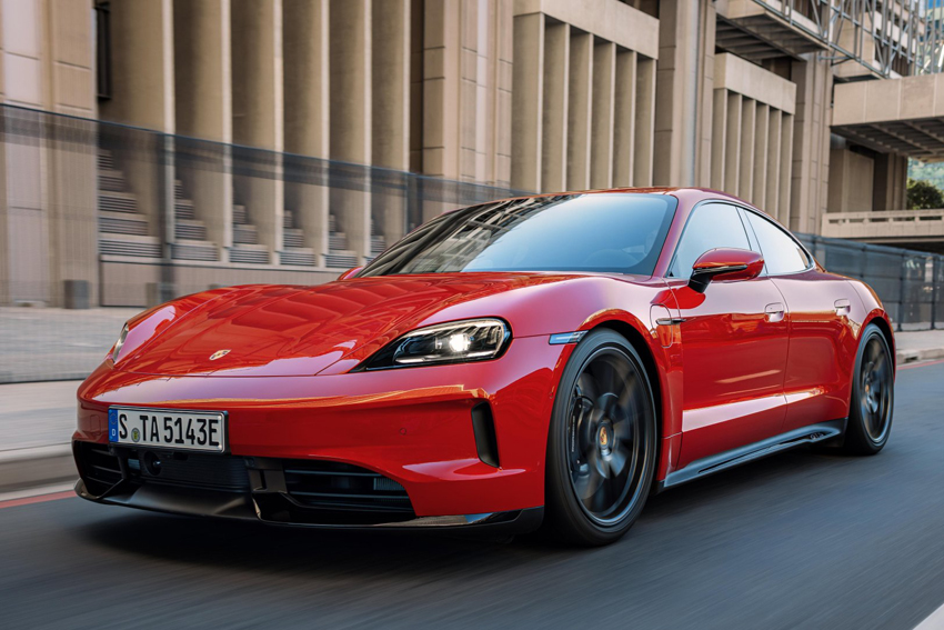 Porsche Taycan : la voiture électrique qui rêve encore d’être une 911